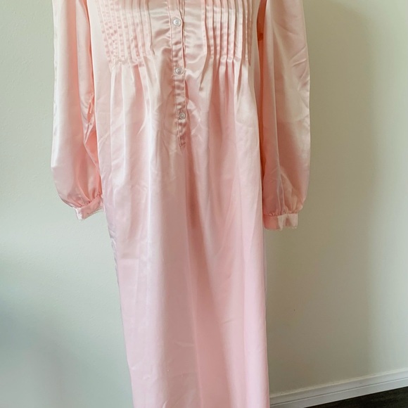 Night Gown - Picture 1 of 11